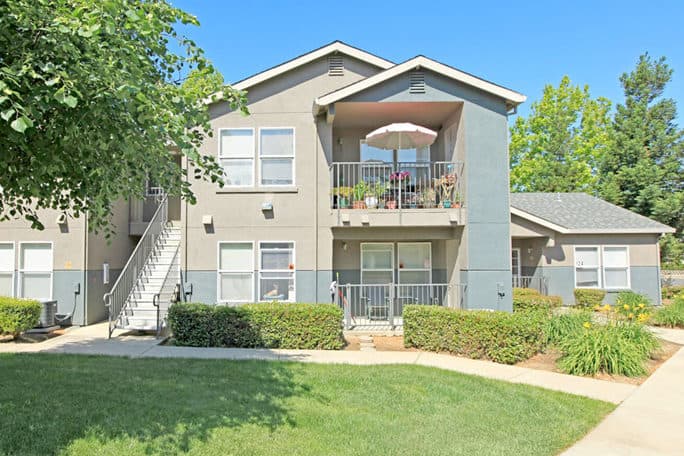 Renwick Square Apartment Homes