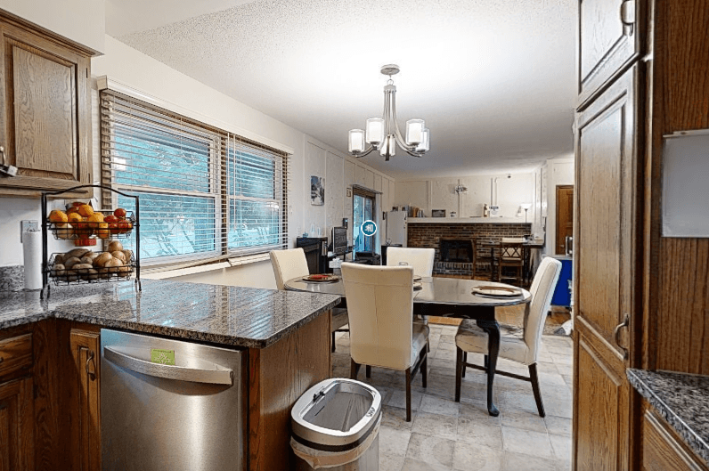 Maple Care Homes Of Burnsville